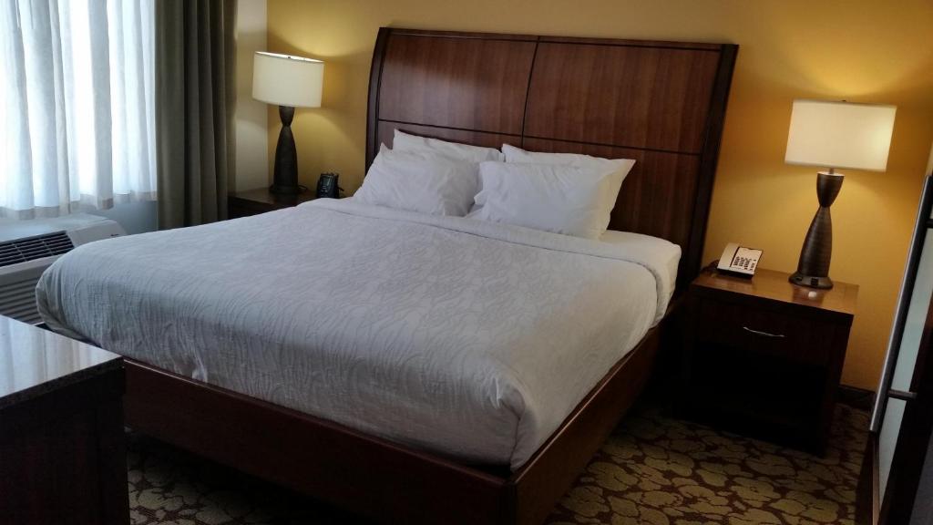 Room image 4